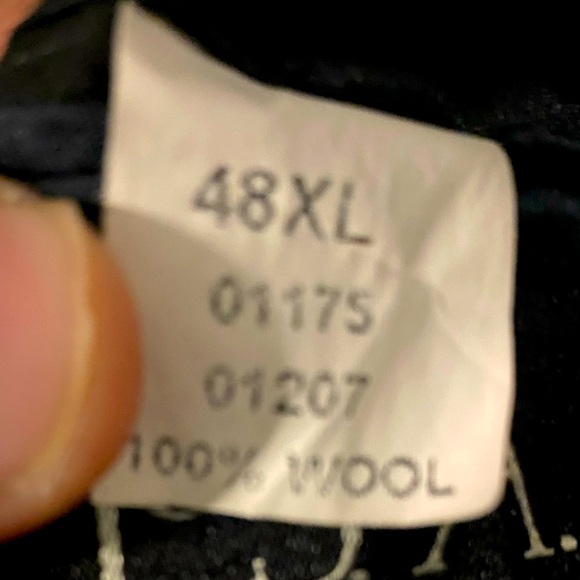 Jos A Bank 100% wool Blue Men’s Suit Cost sz 48 XL - Picture 4 of 5